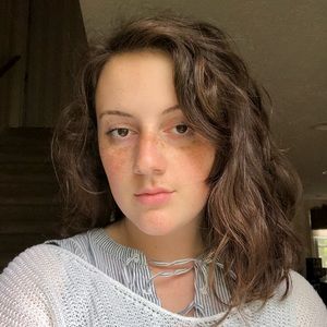 Meet your Posher, Olivia